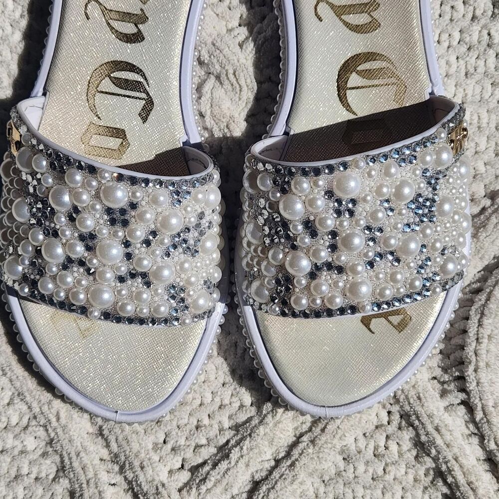 Juicy Couture white and silver pearl slides size 6 - Picture 3 of 7